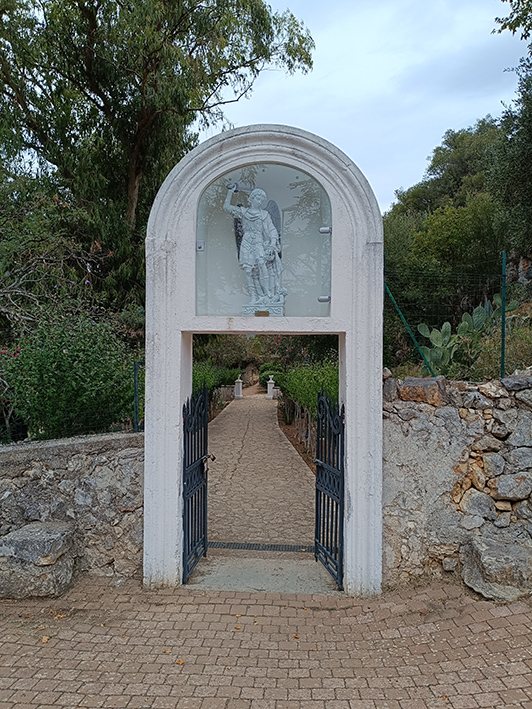 Grotta di San Michele Arcangelo ©beautytudine Grotta di San Michele Arcangelo ©beautytudine
