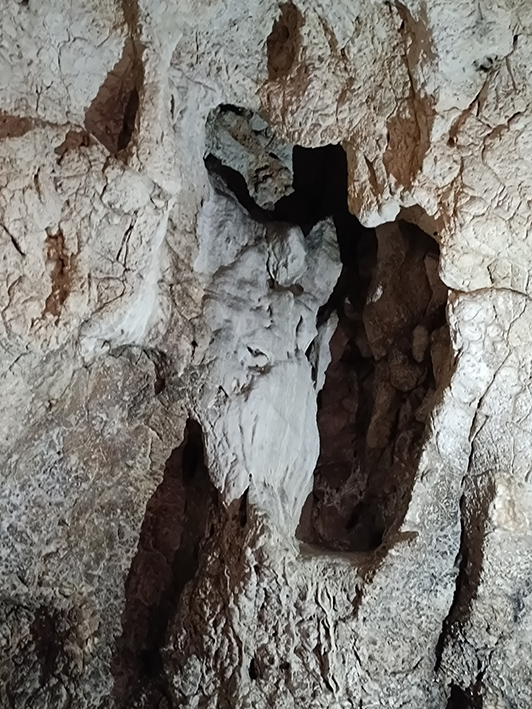 Grotta di San Michele Arcangelo ©beautytudine Grotta di San Michele Arcangelo ©beautytudine