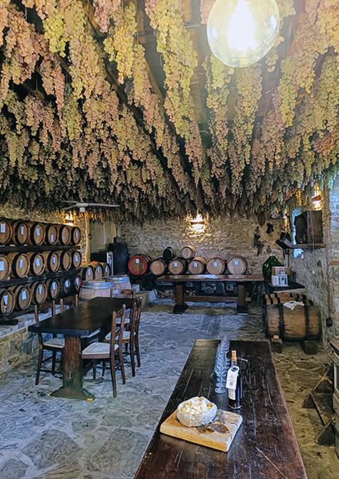 Vinosanto da uve affumicate "Cesare di Galparino" ©beauttyudine Vinosanto da uve affumicate "Cesare di Galparino" ©beauttyudine