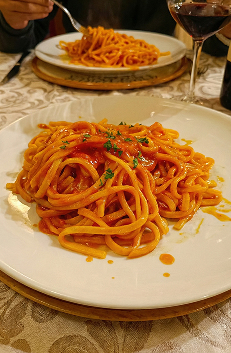 Trattoria Lea: Strangozzi all'aglione ©beautytudine Trattoria Lea: Strangozzi all'aglione ©beautytudine