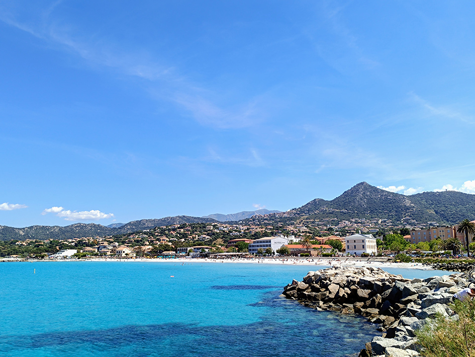 L’Île-Rousse scorcio ©beautytudine