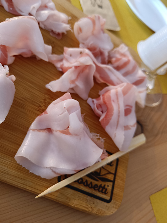 Salumificio Grossetti, pancetta DOP ©beautytudine