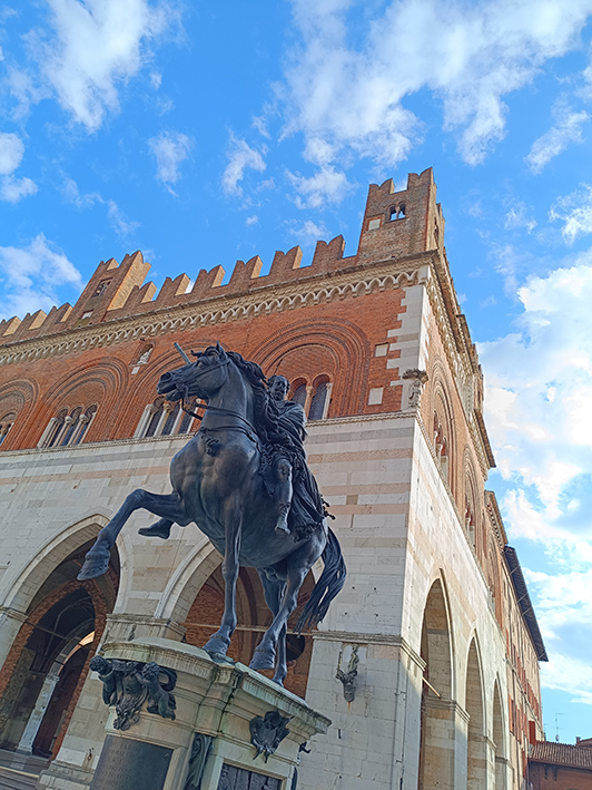 Palazzo Gotico ©beautytudine