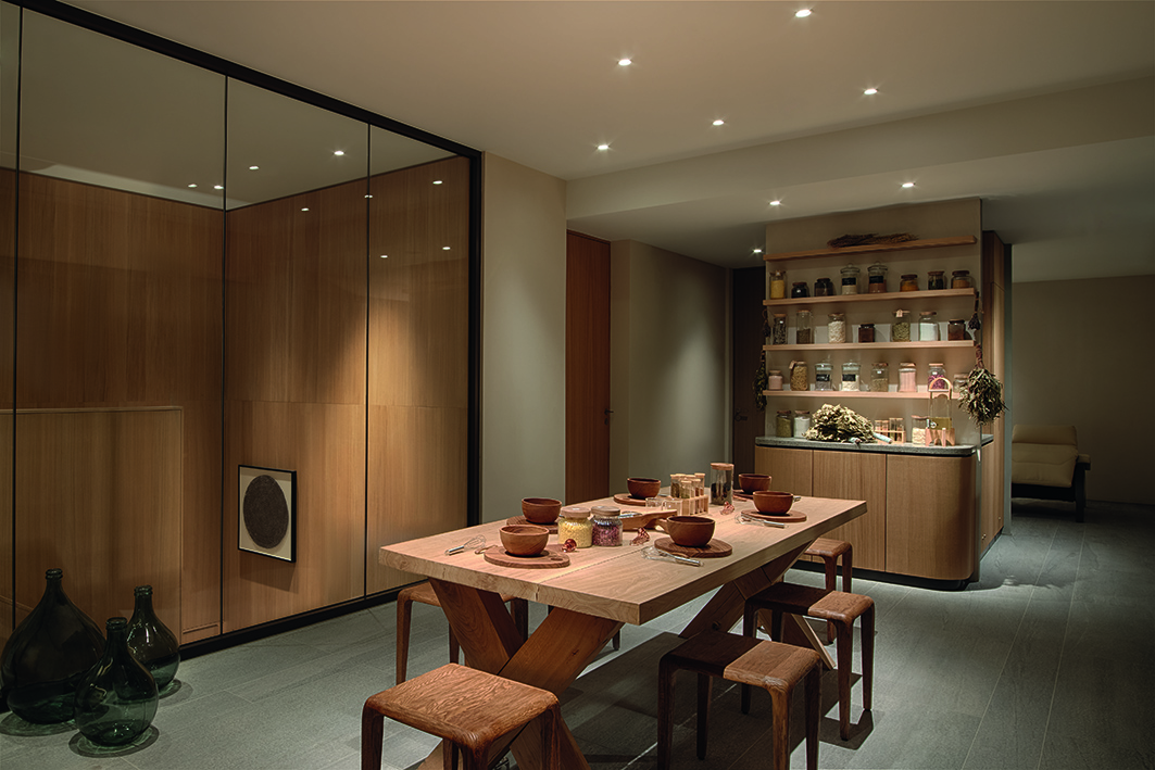 Six Senses Crans-Montana Alchemy Bar®Six Senses Hotels Resorts & Spas Six Senses Crans-Montana Alchemy Bar®Six Senses Hotels Resorts & Spas